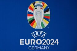 Does the second placed team in the group qualify automatically for Euro 2024?