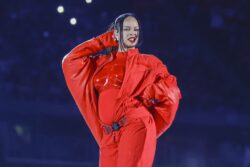 Rihanna sends flowers to elderly women who recreated her Super Bowl show and includes sweet message