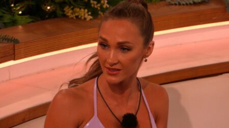 Love Island fans applaud Jessie Wynter for ‘speaking facts’ after Olivia Hawkins storms away from heated confrontation