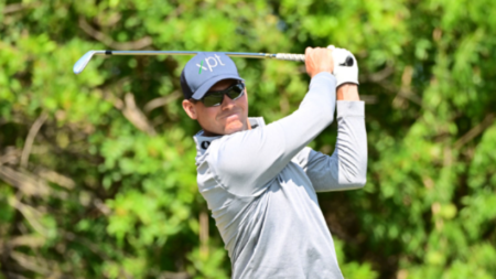 Adam Schenk has a shot at Valspar victory