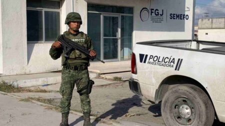 Mexico cartel turns in own men, apologises over US kidnappings and killings