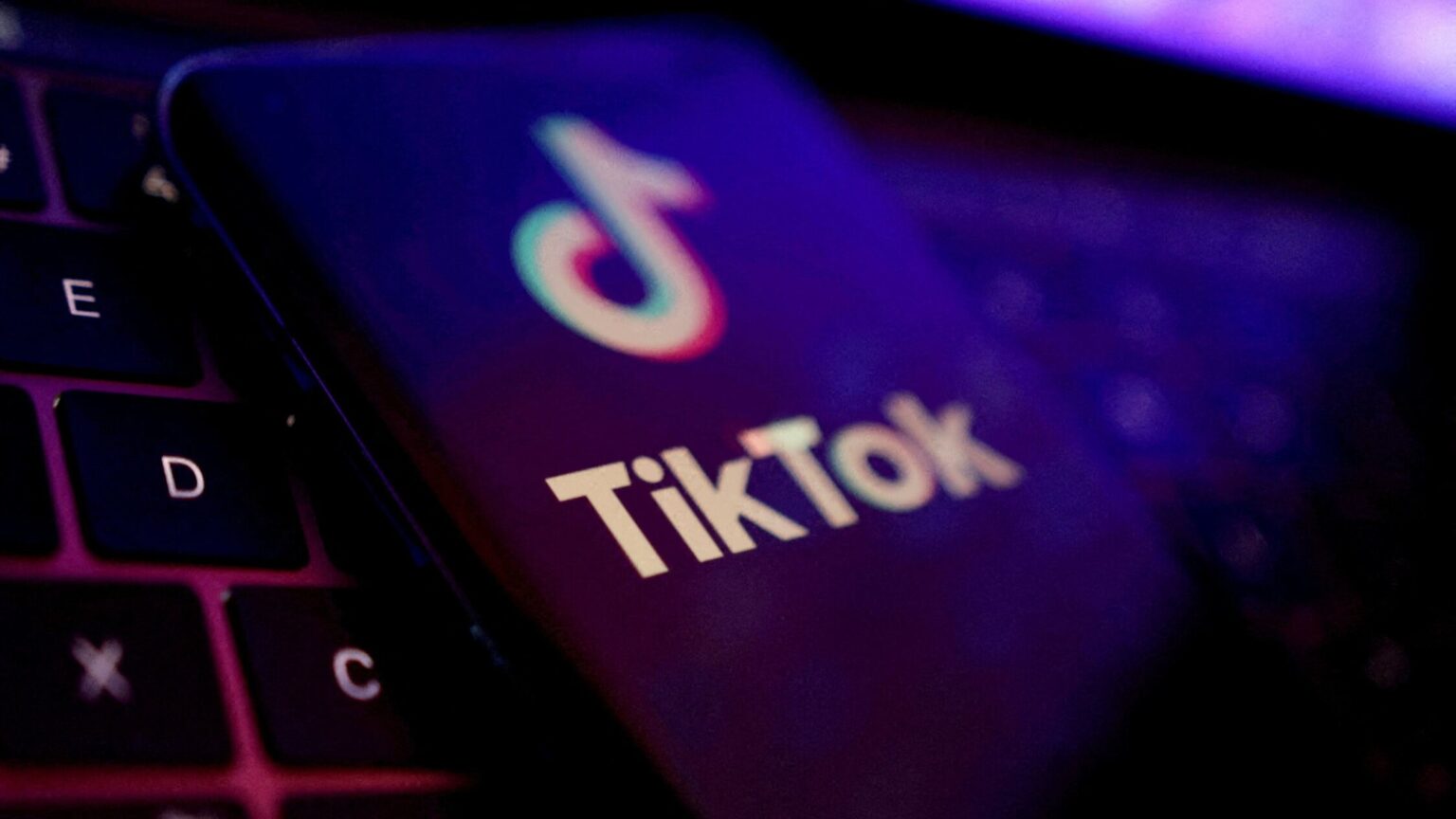 TikTok faces potential US ban if Chinese owners do not sell stake