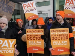 Junior doctors’ strike: Medical chiefs call on third party to broker talks