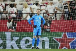 Erik ten Hag speaks out on David de Gea after mistakes in Manchester United’s Europa League exit
