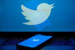 Twitter restricts search to registered users only