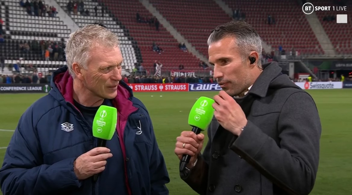 David Moyes and Robin van Persie 9b2c TEVOLM - WTX News Breaking News, fashion & Culture from around the World - Daily News Briefings -Finance, Business, Politics & Sports News