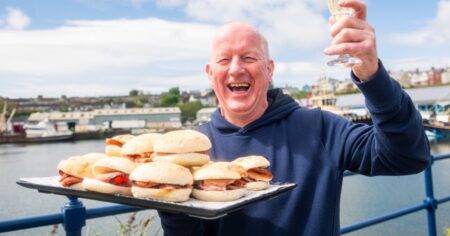 Builder celebrates lottery win by buying his coworkers bacon butties