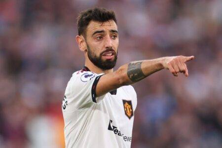 Bruno Fernandes sends warning to Man Utd teammates amid Liverpool top four threat