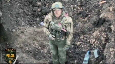 Ukrainian drone guides Russian soldier to surrender while missiles rain down on him