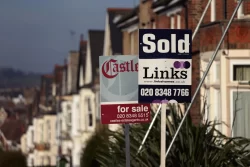 Mortgage rates rise in the UK after inflation surprise