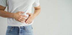 What are the symptoms of bowel cancer?