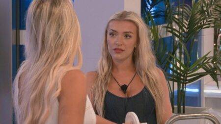 Love Island’s Jess Harding confronts Molly Marsh over Zachariah Noble kiss