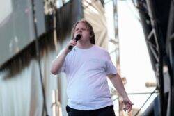Fans rally around Lewis Capaldi after gutted star apologises for ‘s**t show’ Glastonbury set