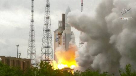 Ariane 5 rocket blasts off for final time as Europe faces space gap