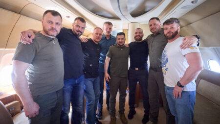 ?Live: Zelensky enrages Russia by bringing home Azovstal commanders from Turkey