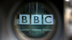 Cabinet minister says he will not use privilege to name BBC presenter