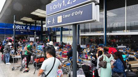 Paris airport resolves ‘unacceptable’ luggage equipment breakdown that delayed flights