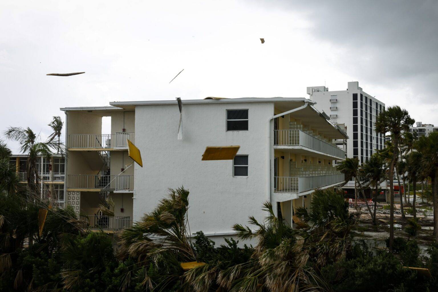 Hurricane Idalia strengthens to Category 3 as it nears Florida