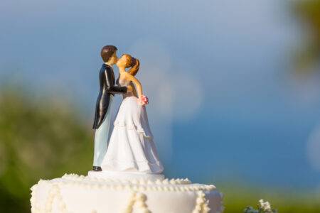 ‘I’m not going to my sister’s wedding because I hate her fiancé’