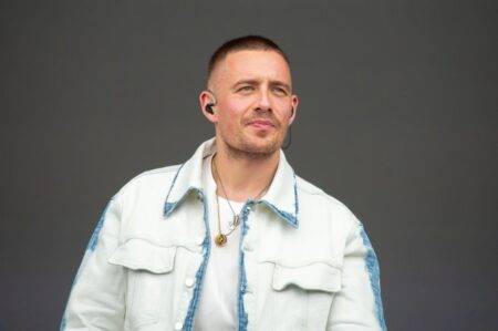 Dermot Kennedy has ‘no desire to be a famous person’ as he reveals imposter syndrome struggles 