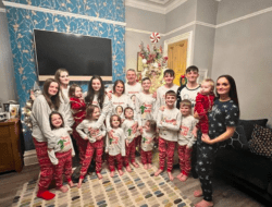 Mum of 22 children goes on 18th holiday in 20 months