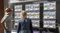 House prices see biggest yearly decline since 2009