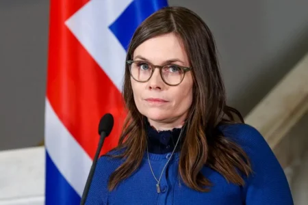 Iceland's PM strikes over gender pay gap