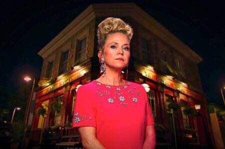 Linda Carter in front of the Vic in EastEnders 9912 JRKUba - WTX News Breaking News, fashion & Culture from around the World - Daily News Briefings -Finance, Business, Politics & Sports News