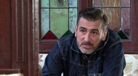 Coronation Street spoilers: Peter’s life at risk as drinking resurfaces in tragic exit