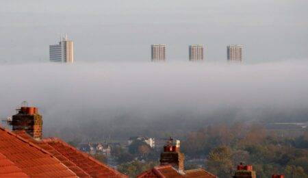 Met Office issues yellow weather warning for ‘dense fog’ for six hours across the UK