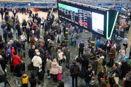Half-term travel chaos as hundreds of people stranded at London Euston station