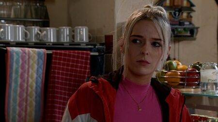 Furious Shona confronts Lauren over crime against Roy in Coronation Street spoiler video