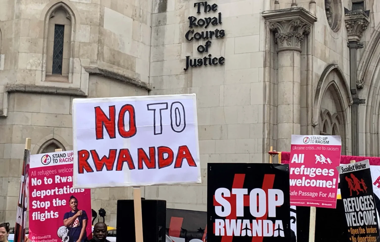 Rwanda: Supreme Court will rule on the government’s plan today – why has it ended up in the courts?