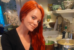 Lily Allen hits back at ‘mansplaining’ fan with perfect riposte
