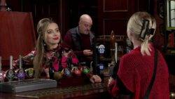Coronation Street’s Charlotte Jordan confirms Daisy’s big changes to the Rovers as she takes over