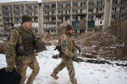 Ukraine denies Russia captured key town near Donetsk