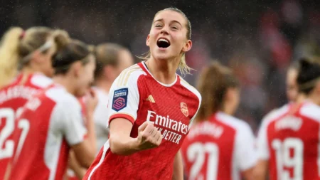 Arsenal batter Chelsea in front of record WSL crowd of 59,042 at Emirates
