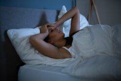 Sleep expert warns of common mistakes people make when waking up in the night