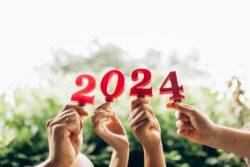 35 New Year quotes, messages, and wishes to start 2024