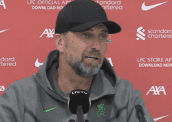 Jurgen Klopp storms out of interview after ‘dumb question’ following Liverpool’s loss at Manchester United