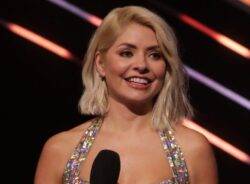 Holly Willoughby ‘delaying making massive career move’ after facing ‘toughest decision’