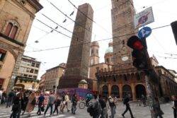 Historic leaning tower in Italy cordoned off over fears it could collapse