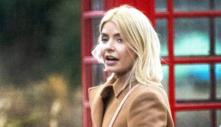 Holly Willoughby seen for the first time since This Morning exit and kidnap plot