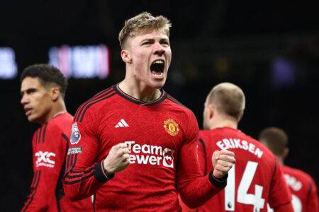 Rasmus Hojlund fell out with two Manchester United team-mates after complaining Bruno Fernandes wasn’t passing to him