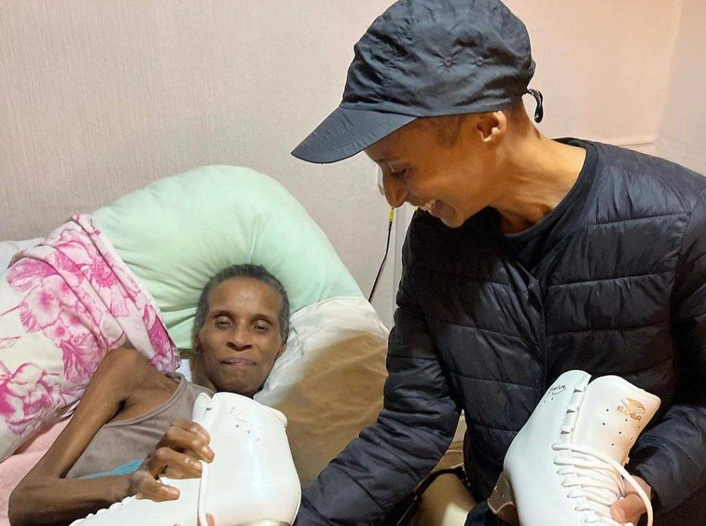 Adele Roberts announces her mother has died in heartbreaking post Adele Roberts announces her mother has died in heartbreaking post