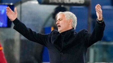 Jose Mourinho sacked by Italian side AS Roma