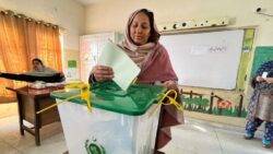 Internet and phone access cut off as voting begins in Pakistan elections 