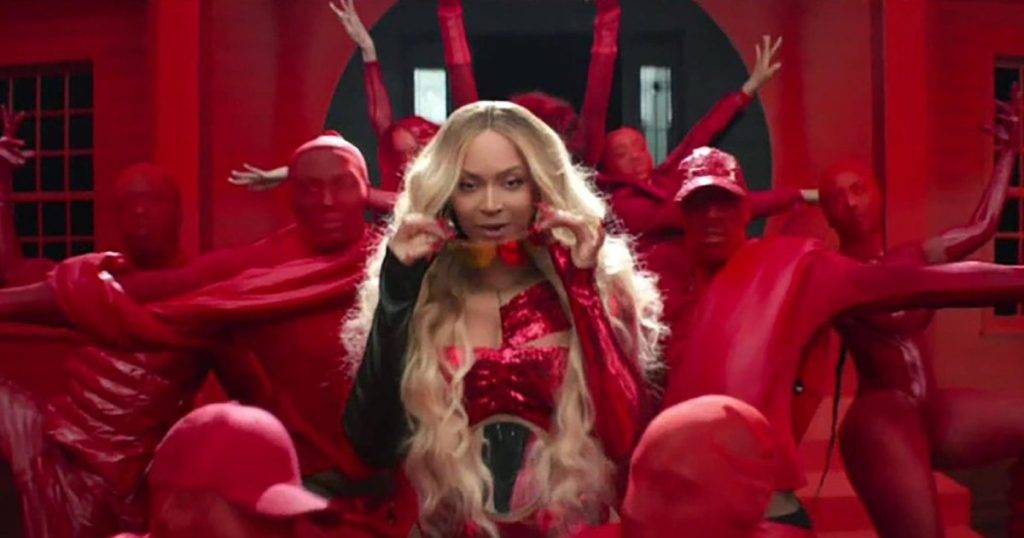 Beyoncé accused of stealing Usher’s thunder with Super Bowl announcement Beyoncé accused of stealing Usher’s thunder with Super Bowl announcement