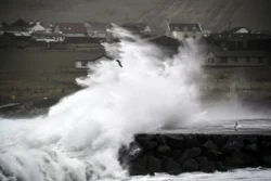 ‘Weather bomb’ Storm Ingunn crashes into the UK with 106mph winds
