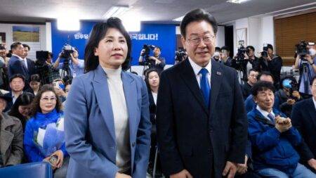 South Korean opposition wins parliamentary vote in landslide